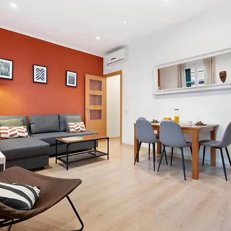 Recently Renovated 2 Bedroom Apartment In Eixample Barcelona Exterior foto
